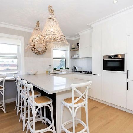 Bondi Breeze-Hosted By:L'Abode Accommodation Sydney Kültér fotó